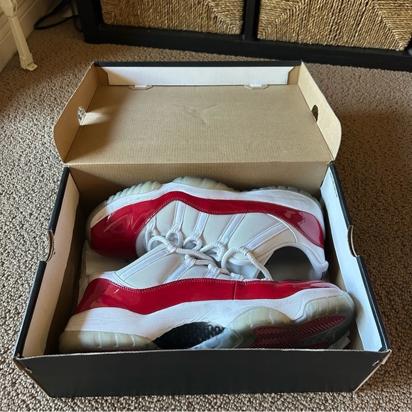 Nike Air Jordan 11 Retro Low Cherry 2016 Size 13 Men’s White Red 528895-102 OG - Picture 2 of 12